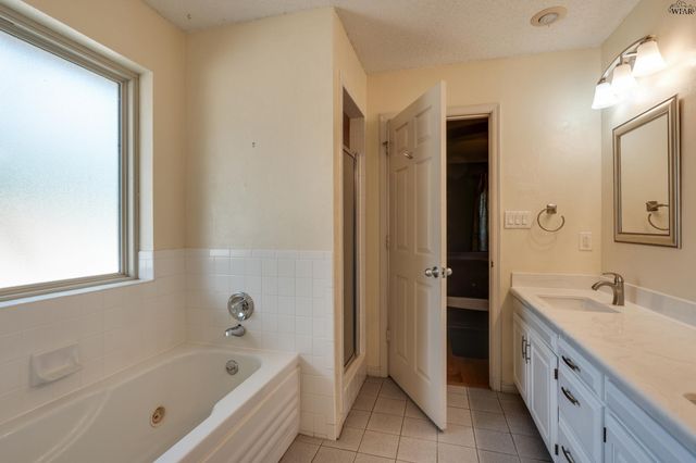 4808 ROYAL OAK STREET, Wichita Falls, TX 76308