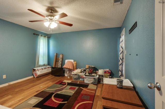 4808 ROYAL OAK STREET, Wichita Falls, TX 76308