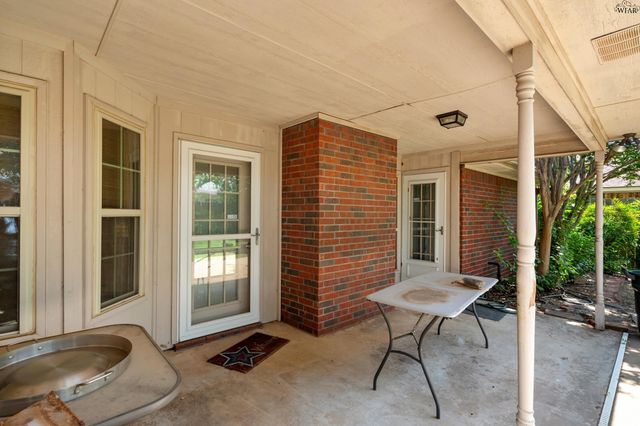 4808 ROYAL OAK STREET, Wichita Falls, TX 76308