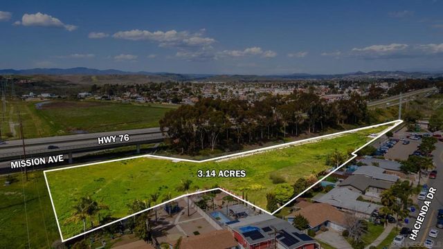 Hacienda Dr, Oceanside, CA 92058