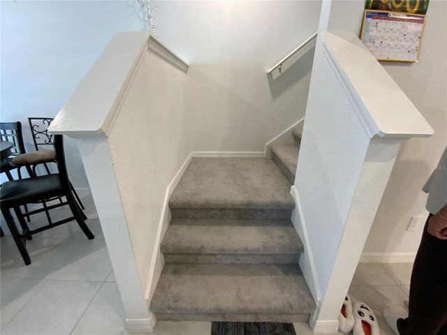 10823 FORT WHITE COURT, Tampa, FL 33647