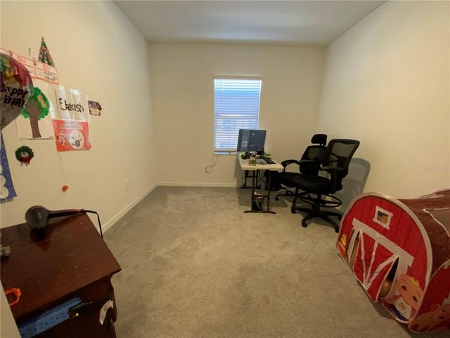 10823 FORT WHITE COURT, Tampa, FL 33647