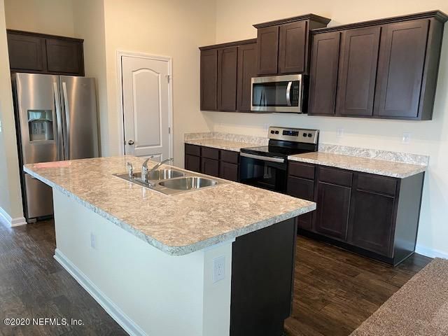 8256 MEADOW WALK Lane, Jacksonville, FL 32256