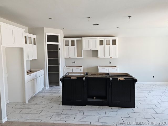 10868 S 278th East Avenue, Coweta, OK 74429