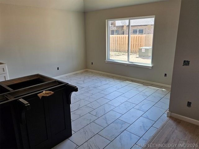 10868 S 278th East Avenue, Coweta, OK 74429