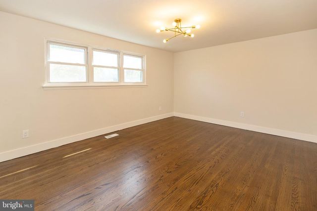 116 LAUREBA AVE, Stratford, NJ 08084