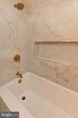 116 LAUREBA AVE, Stratford, NJ 08084