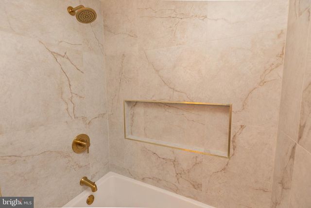 116 LAUREBA AVE, Stratford, NJ 08084