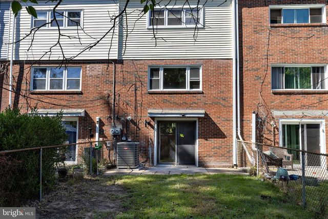 116 LAUREBA AVE, Stratford, NJ 08084