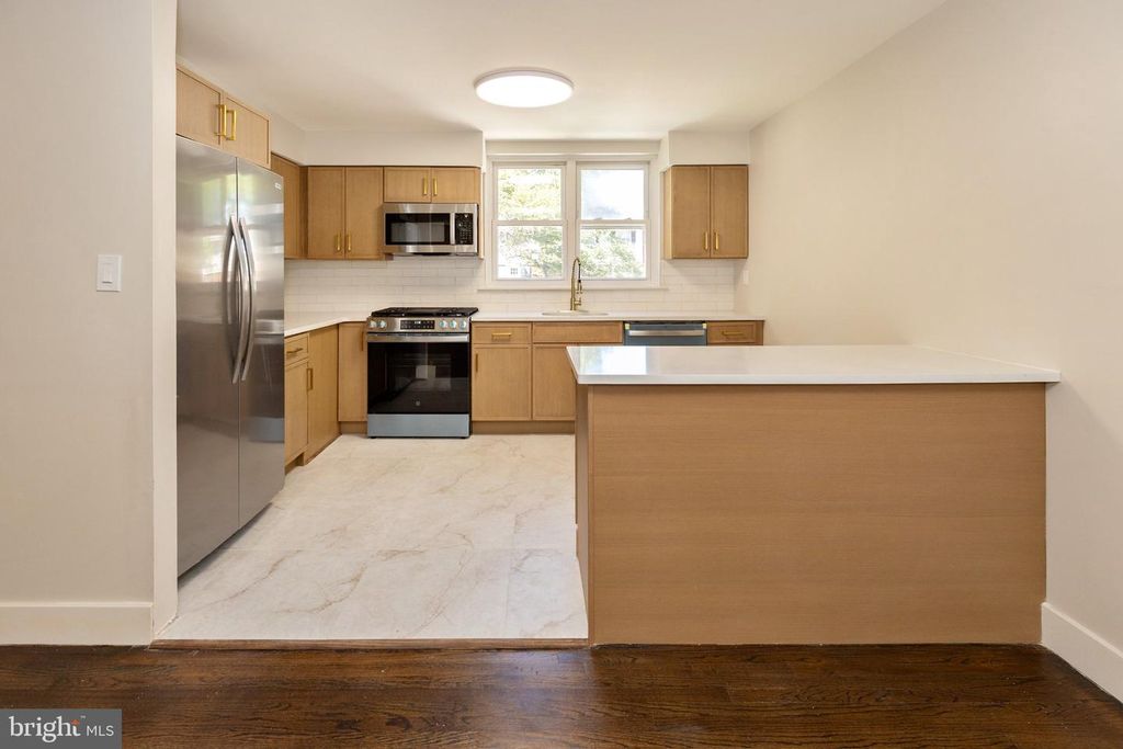 116 LAUREBA AVE, STRATFORD, NJ 08084 — photo 5