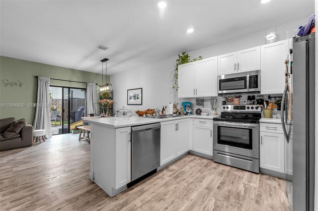 13408 SW 287th St, Homestead, FL 33033