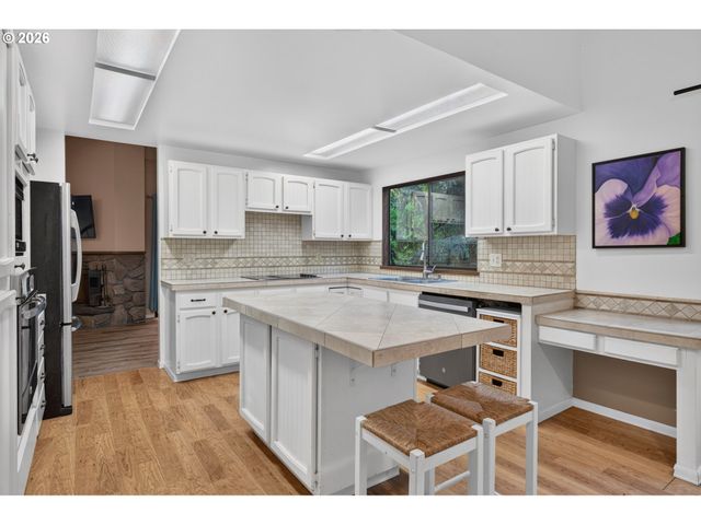 25800 Sw REIN Rd, Sherwood, OR 97140