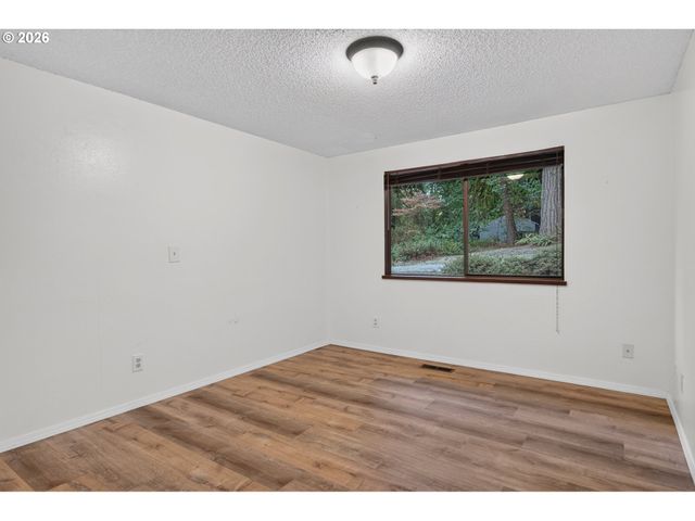 25800 Sw REIN Rd, Sherwood, OR 97140