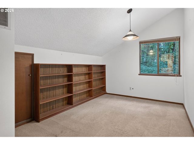 25800 Sw REIN Rd, Sherwood, OR 97140