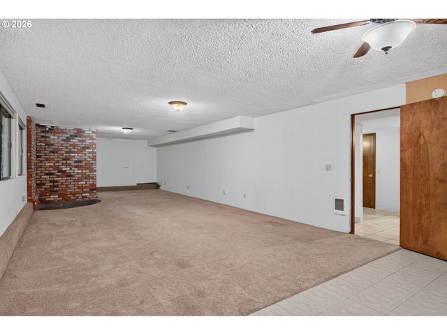 25800 Sw REIN Rd, Sherwood, OR 97140