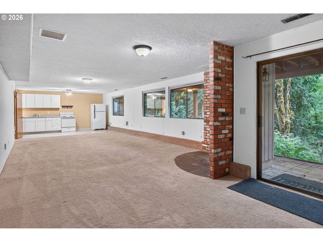 25800 Sw REIN Rd, Sherwood, OR 97140