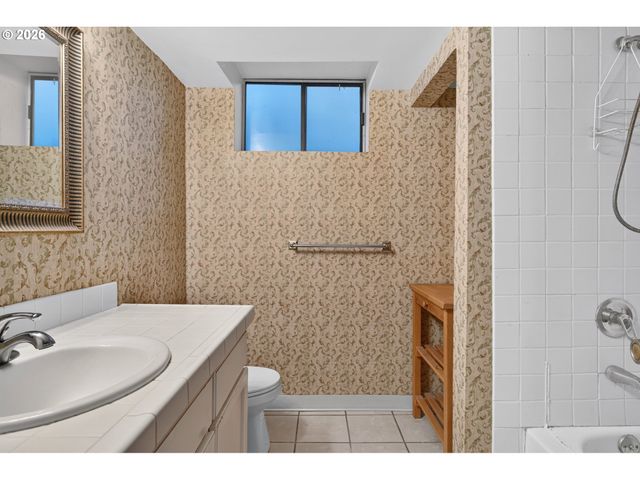 25800 Sw REIN Rd, Sherwood, OR 97140