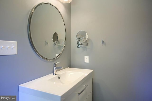 6352 BENNINGTON RD, Mechanicsburg, PA 17050