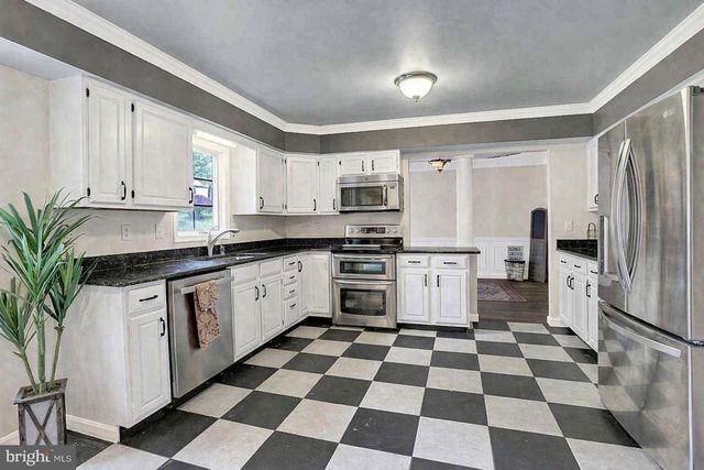 6352 BENNINGTON RD, Mechanicsburg, PA 17050