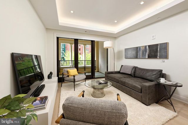 8551 CONNECTICUT AVE #207, Chevy Chase, MD 20815