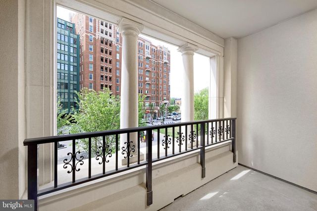 8551 CONNECTICUT AVE #207, Chevy Chase, MD 20815