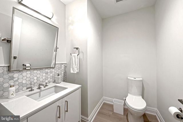 8551 CONNECTICUT AVE #207, Chevy Chase, MD 20815