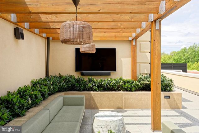 8551 CONNECTICUT AVE #207, Chevy Chase, MD 20815