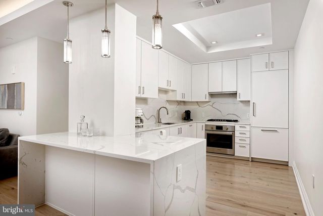 8551 CONNECTICUT AVE #207, Chevy Chase, MD 20815