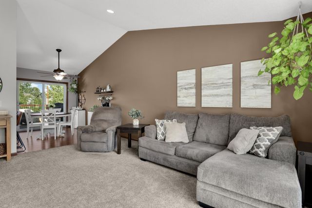 19824 Embers Avenue, Farmington, MN 55024