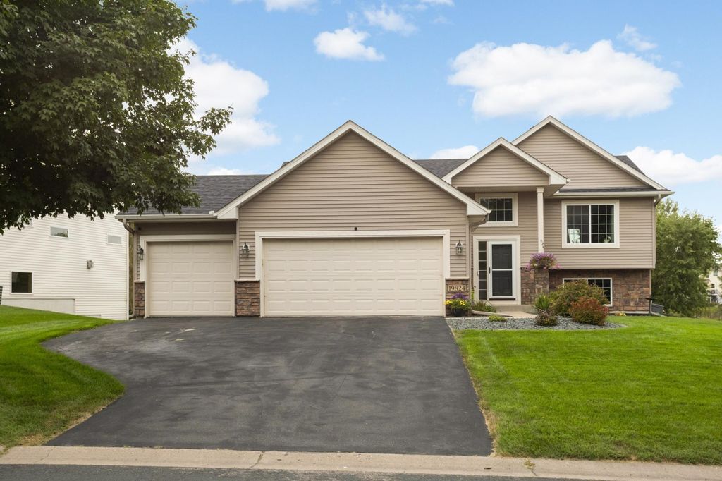 19824 Embers Avenue, Farmington, MN 55024 — photo 2