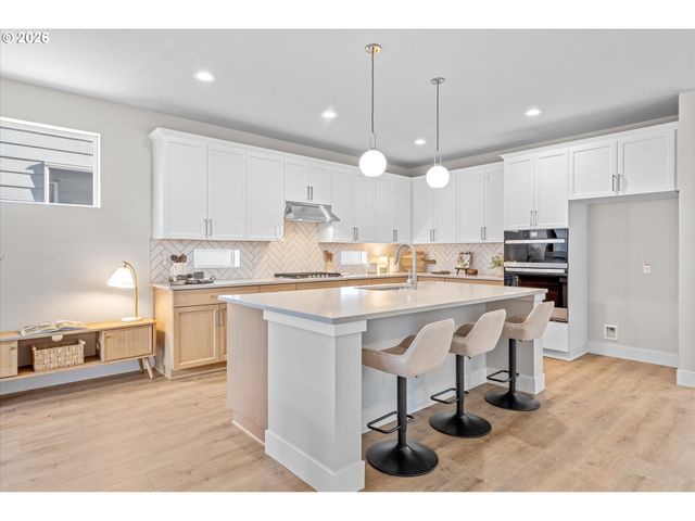 12923 Nw RAMONA Ln, Portland, OR 97229