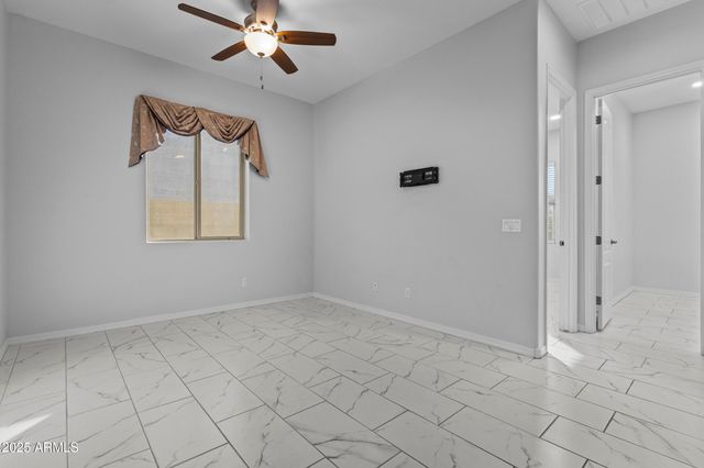 9390 W PARKSIDE Lane, Peoria, AZ 85383