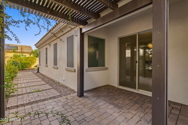 9390 W PARKSIDE Lane, Peoria, AZ 85383