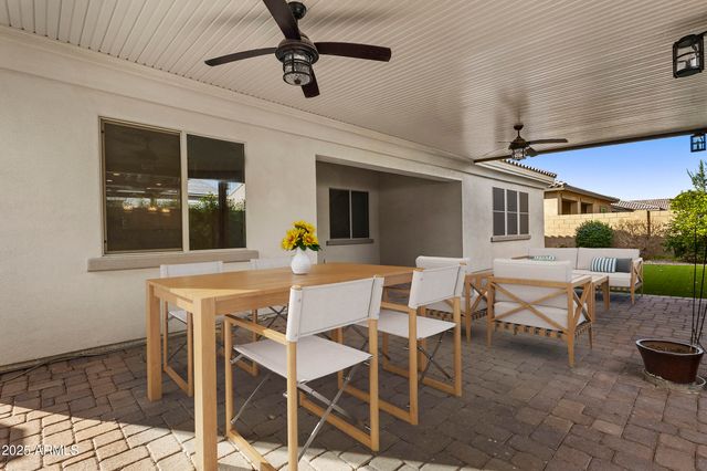 9390 W PARKSIDE Lane, Peoria, AZ 85383