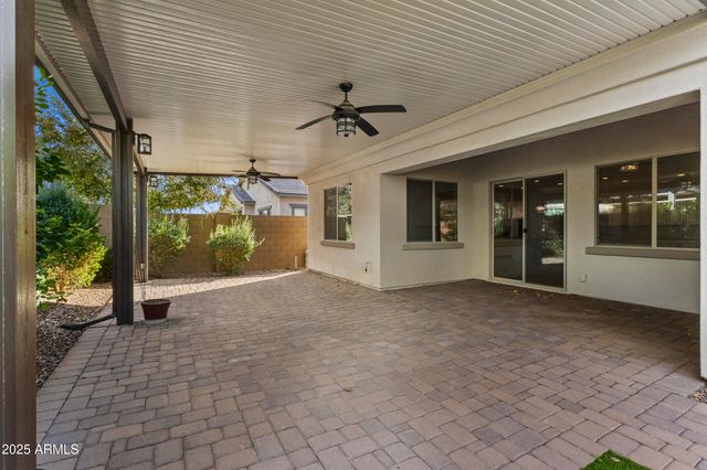 9390 W PARKSIDE Lane, Peoria, AZ 85383