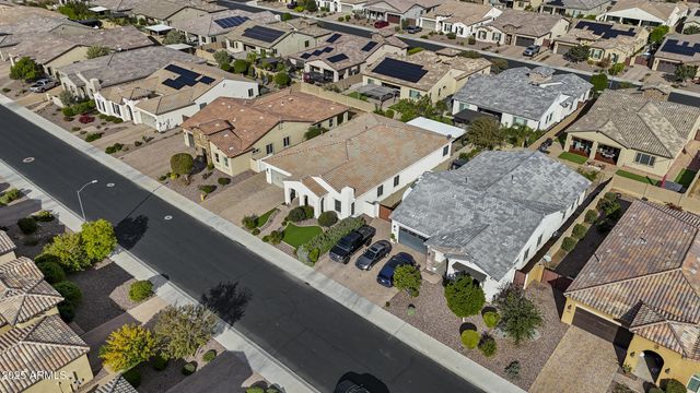 9390 W PARKSIDE Lane, Peoria, AZ 85383