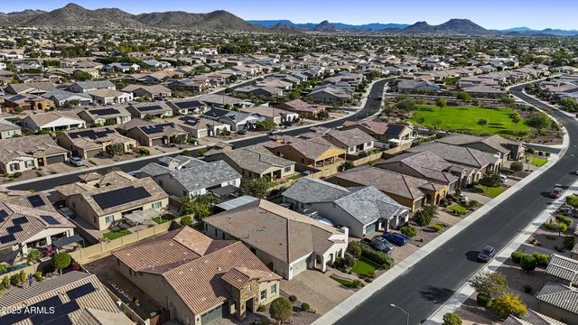 9390 W PARKSIDE Lane, Peoria, AZ 85383