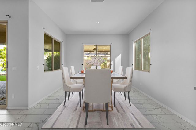 9390 W PARKSIDE Lane, Peoria, AZ 85383