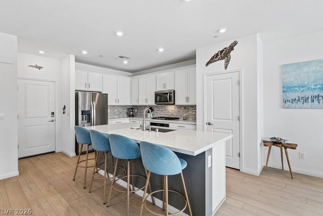 852 Benning Street, Henderson, NV 89011