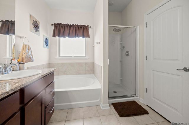 21326 Hayfield Dr, Zachary, LA 70791