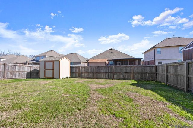 21326 Hayfield Dr, Zachary, LA 70791