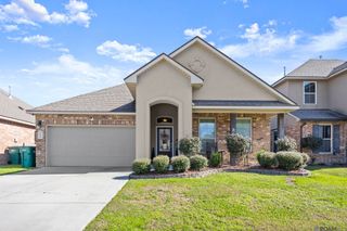 21326 Hayfield Dr, Zachary, LA 70791