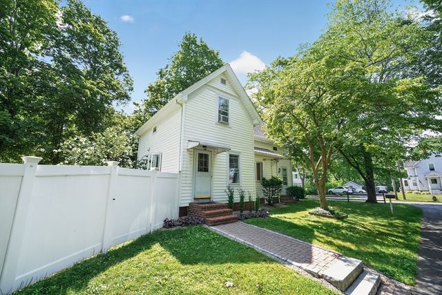 207 N Central St, East Bridgewater, MA 02333