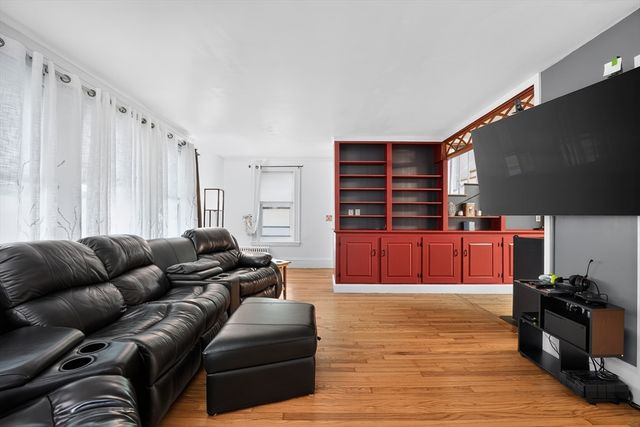 207 N Central St, East Bridgewater, MA 02333