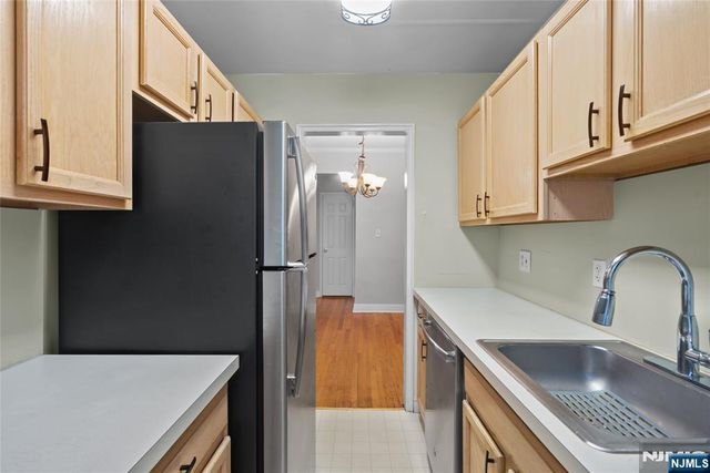 100 Prospect Avenue 1O, Hackensack, NJ 07601