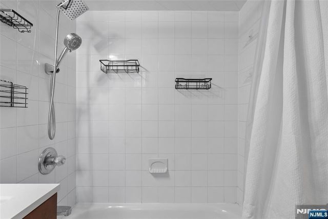 100 Prospect Avenue 1O, Hackensack, NJ 07601