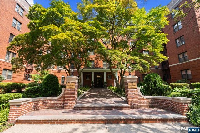 100 Prospect Avenue 1O, Hackensack, NJ 07601