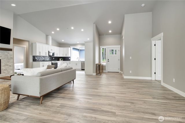 30732 419th Avenue NE, Arlington, WA 98223