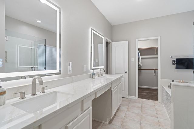 4512 Waverly Canyon Lane, League City, TX 77573