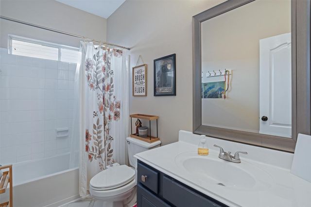 4512 Waverly Canyon Lane, League City, TX 77573